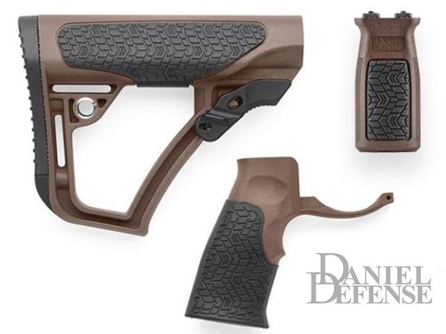 Daniel Defense Buttstock, Pistol Grip, & Vertical Foregrip AR-15 Furniture Combo (Color: Mil-Spec+ / M-LOK) image 0